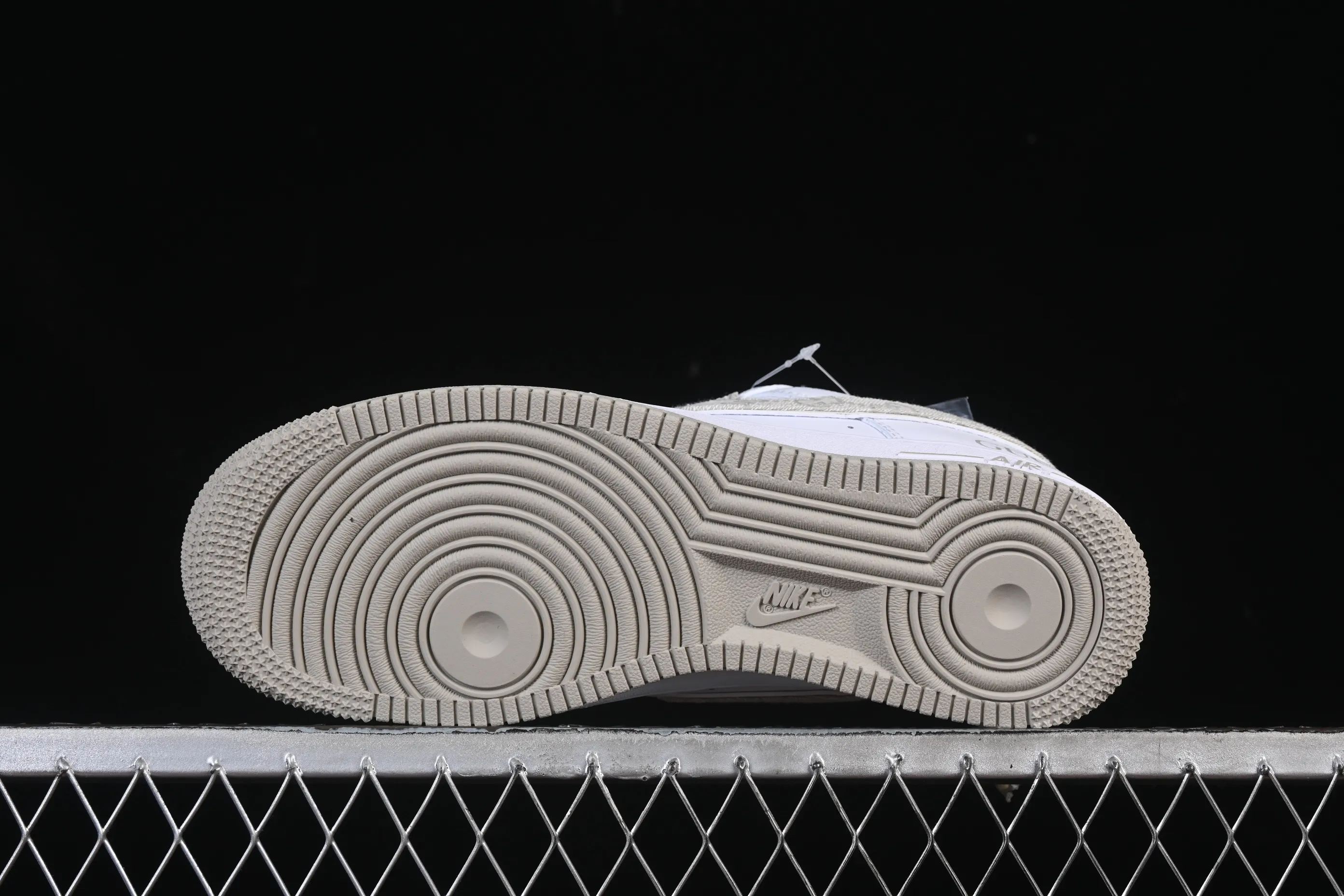 All categories Nk Air Force 1 Air Force series Nk Air Force 1 Low Air Force low-top Nike Air Force 1'07 Low Gucci co-branded beige denim luminous Air Force 1 low-top casual sneakers XX3168-197